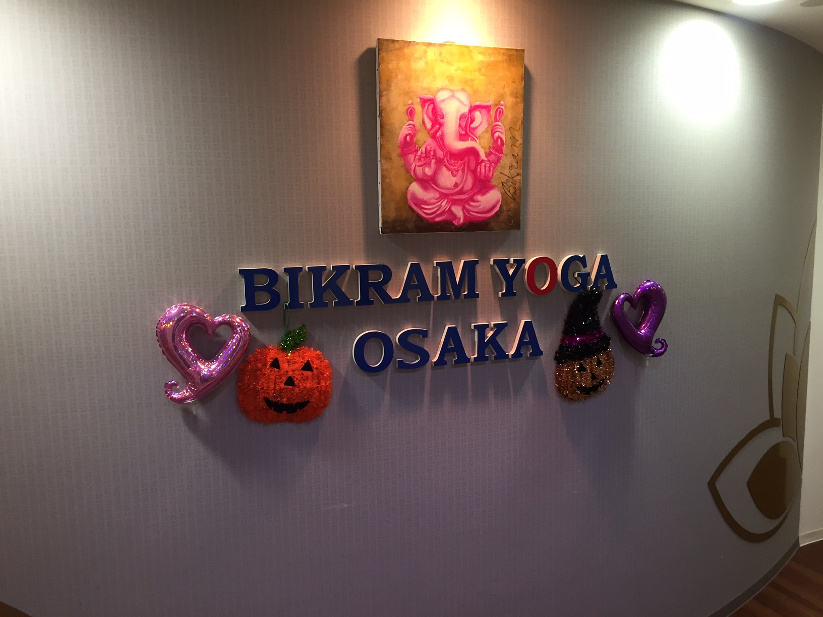 Bikram yoga ビクラムヨガ 大阪